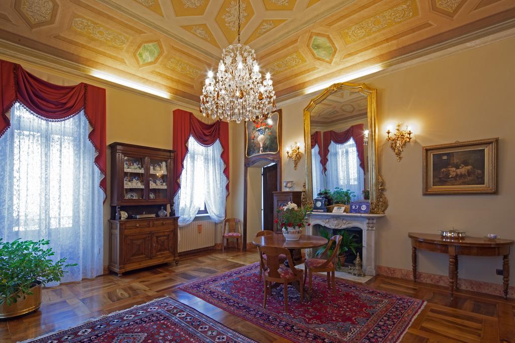 B&B Contrada Dei Giardini Кунео Екстер'єр фото